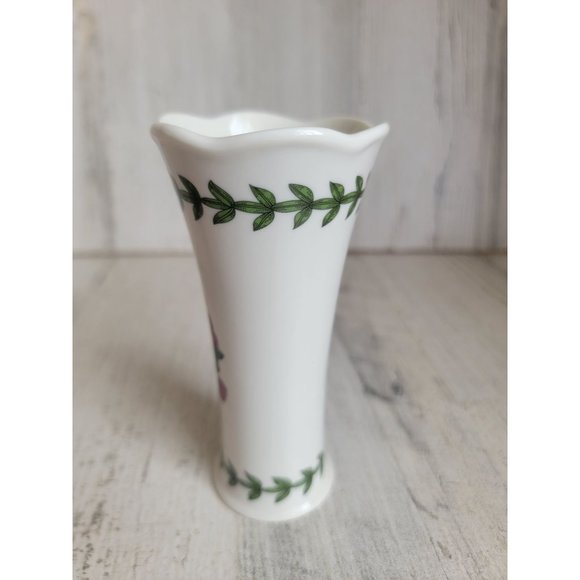 Portmeirion Botanic Gardens Rhododendron 5" bud vase - Picture 4 of 8